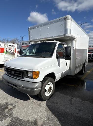 Used 2007 14 ' Box Truck for sale