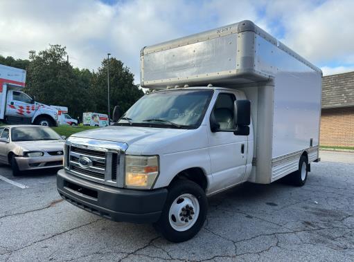 Used 2008 14 ' Box Truck for sale