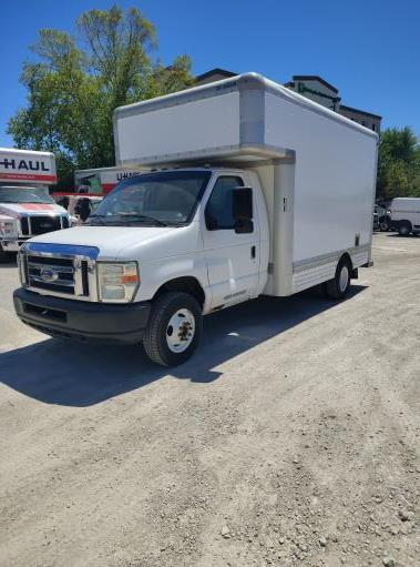 Used 2010 14 ' Box Truck for sale