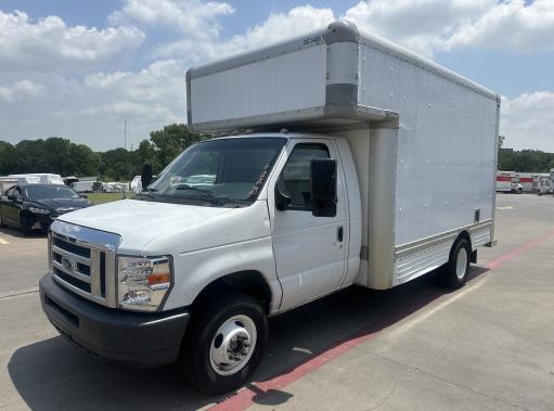 Used 2008 14 ' Box Truck for sale