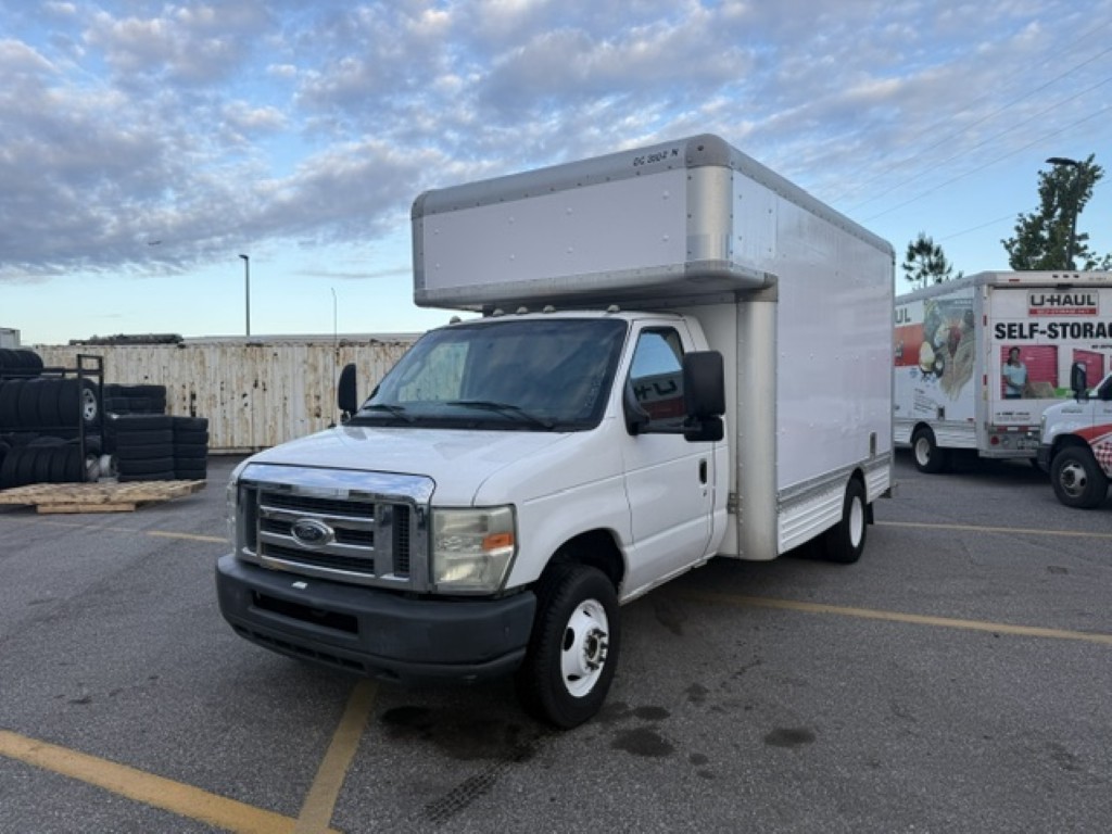 Used 2010 14 ' Box Truck for sale