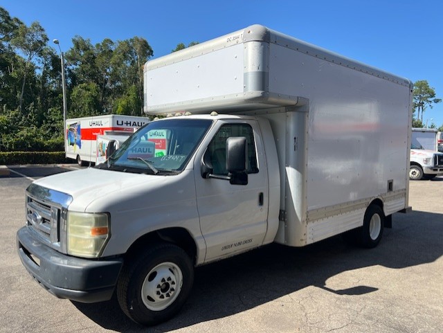 Used 2008 14 ' Box Truck for sale