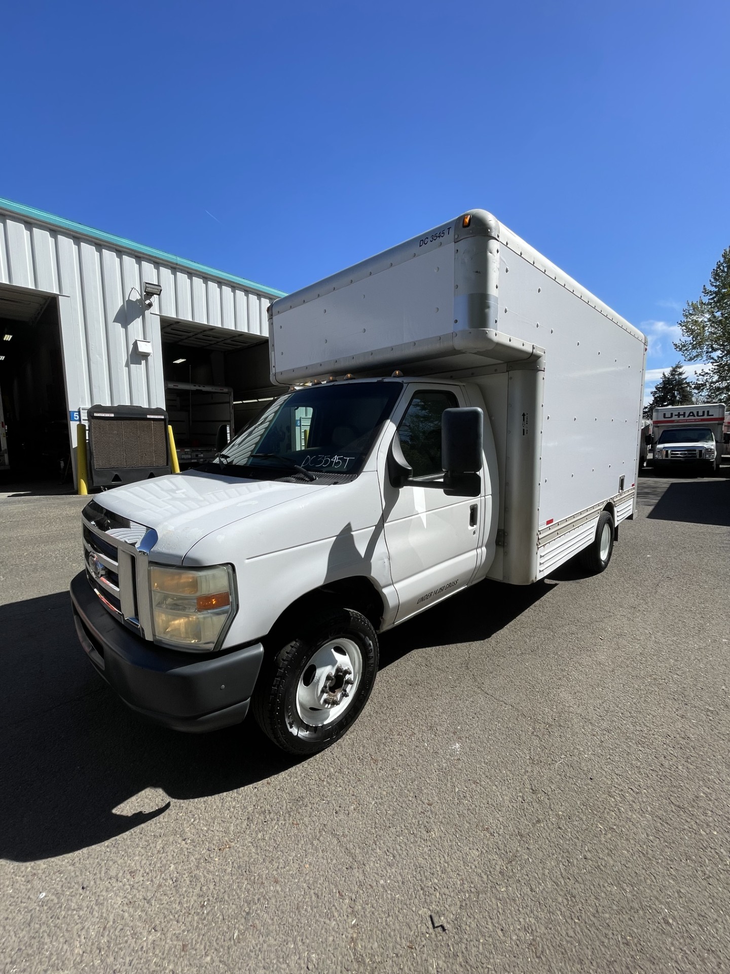 Used 2008 14 ' Box Truck for sale