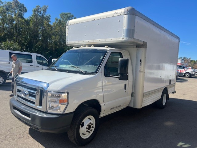 Used 2008 14 ' Box Truck for sale
