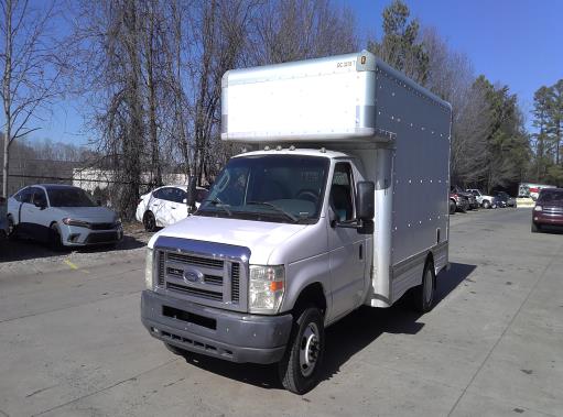 Used 2008 14 ' Box Truck for sale