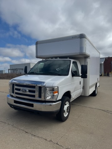 Used 2008 14 ' Box Truck for sale
