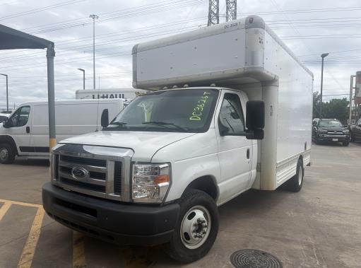 Used 2008 14 ' Box Truck for sale