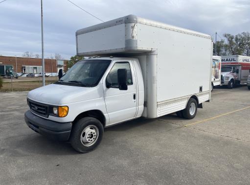 Used 2007 14 ' Box Truck for sale