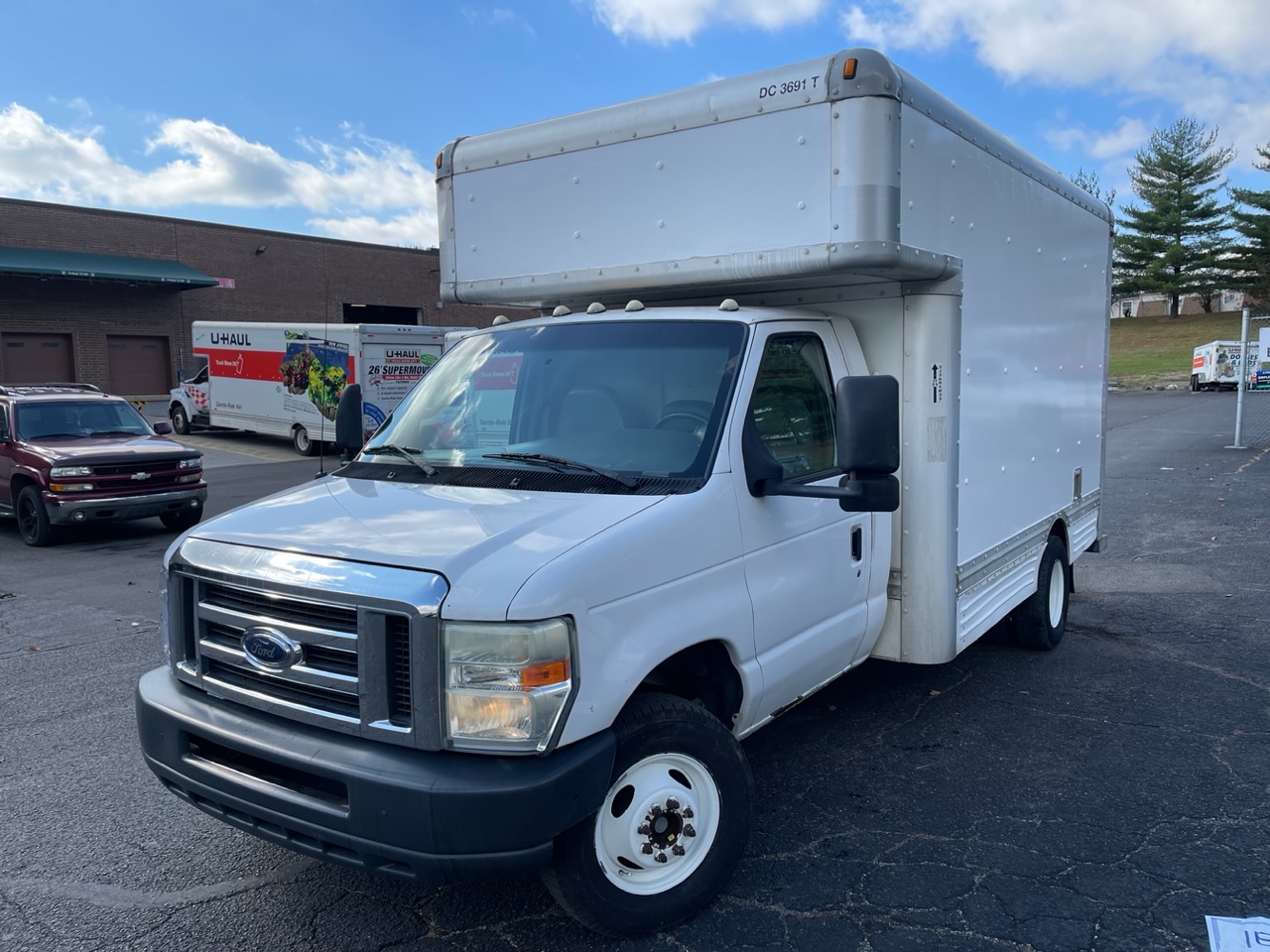 Used 2008 14 ' Box Truck for sale