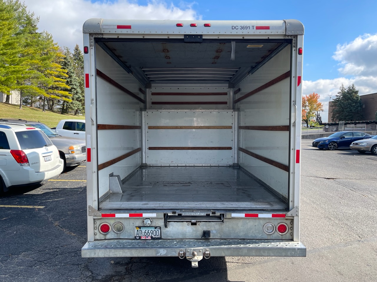 2008 14' Box Truck for Sale in Columbus, OH 43228 UHaul Truck Sales