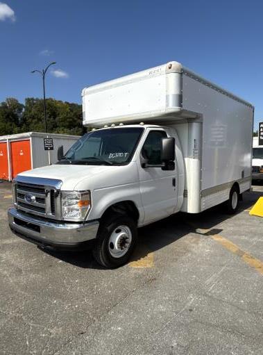 Used 2008 14 ' Box Truck for sale