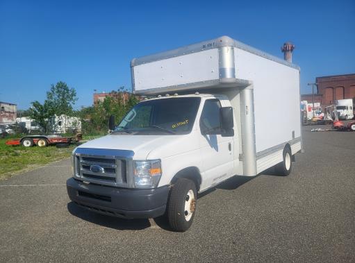 Used 2008 14 ' Box Truck for sale