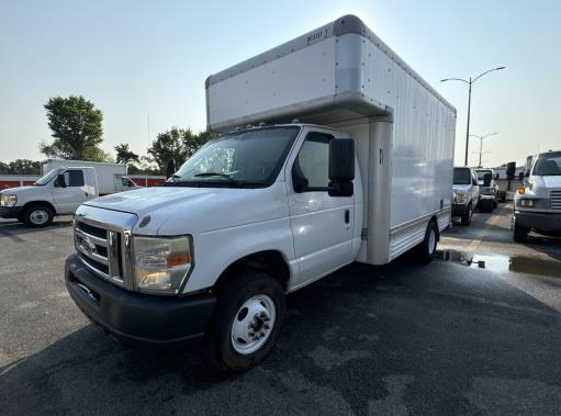 Used 2008 14 ' Box Truck for sale
