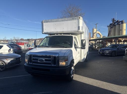 Used 2008 14 ' Box Truck for sale