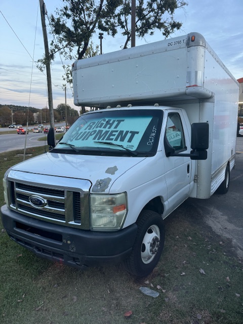 Used 2008 14 ' Box Truck for sale