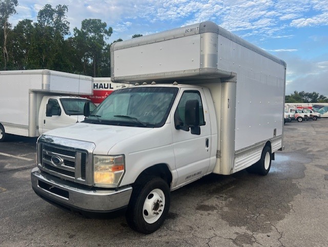 Used 2008 14 ' Box Truck for sale