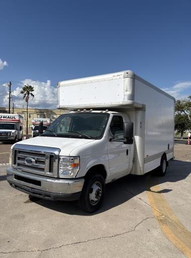 Used 2008 14 ' Box Truck for sale