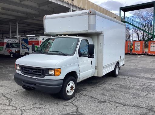 Used 2007 14 ' Box Truck for sale