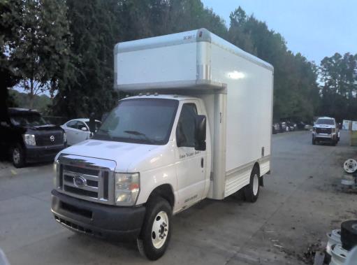 Used 2008 14 ' Box Truck for sale
