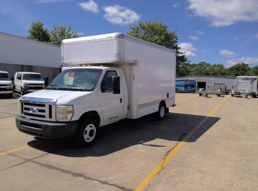 Used 2008 14 ' Box Truck for sale
