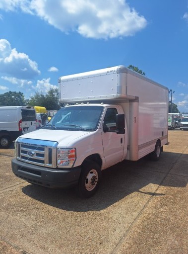 Used 2012 14 ' Box Truck for sale