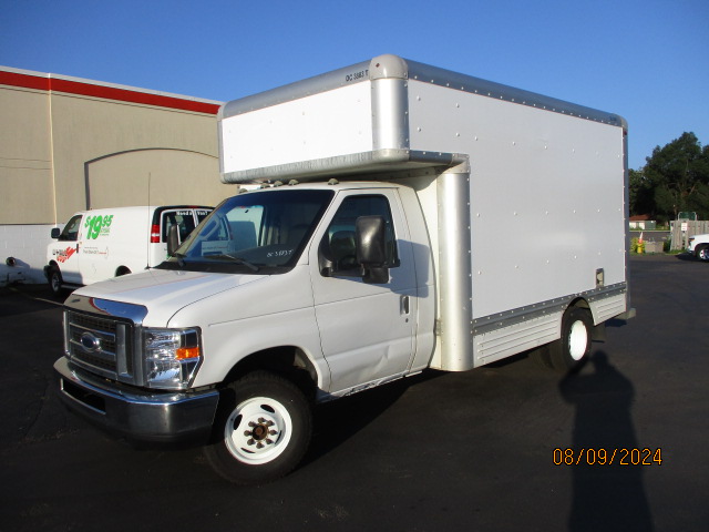 Used 2008 14 ' Box Truck for sale