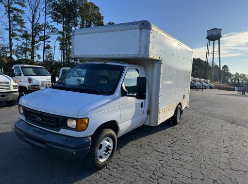 Used 2007 14 ' Box Truck for sale