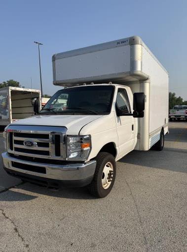 Used 2008 14 ' Box Truck for sale