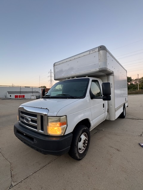 Used 2008 14 ' Box Truck for sale
