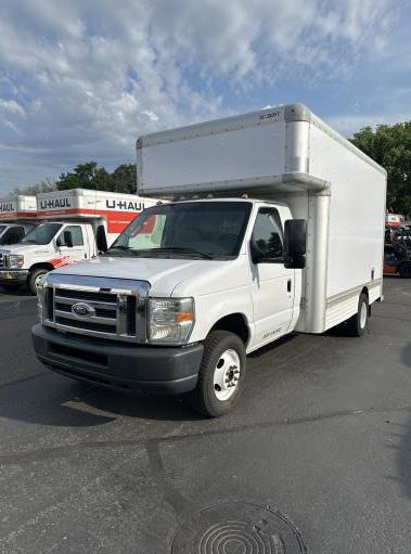 Used 2008 14 ' Box Truck for sale