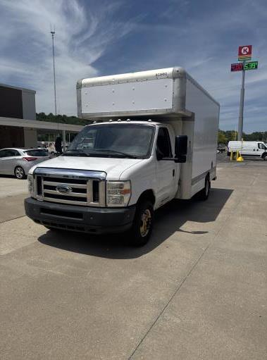 Used 2012 14 ' Box Truck for sale