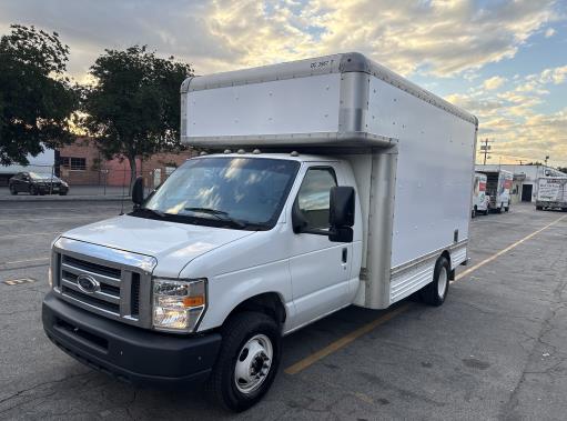 Used 2008 14 ' Box Truck for sale