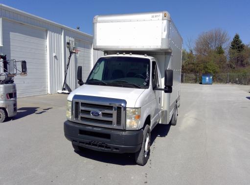 Used 2008 14 ' Box Truck for sale