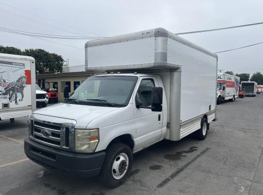 Used 2008 14 ' Box Truck for sale