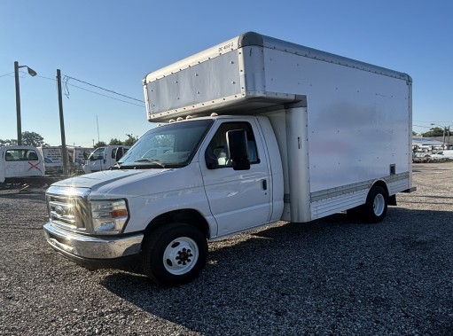 Used 2012 14 ' Box Truck for sale