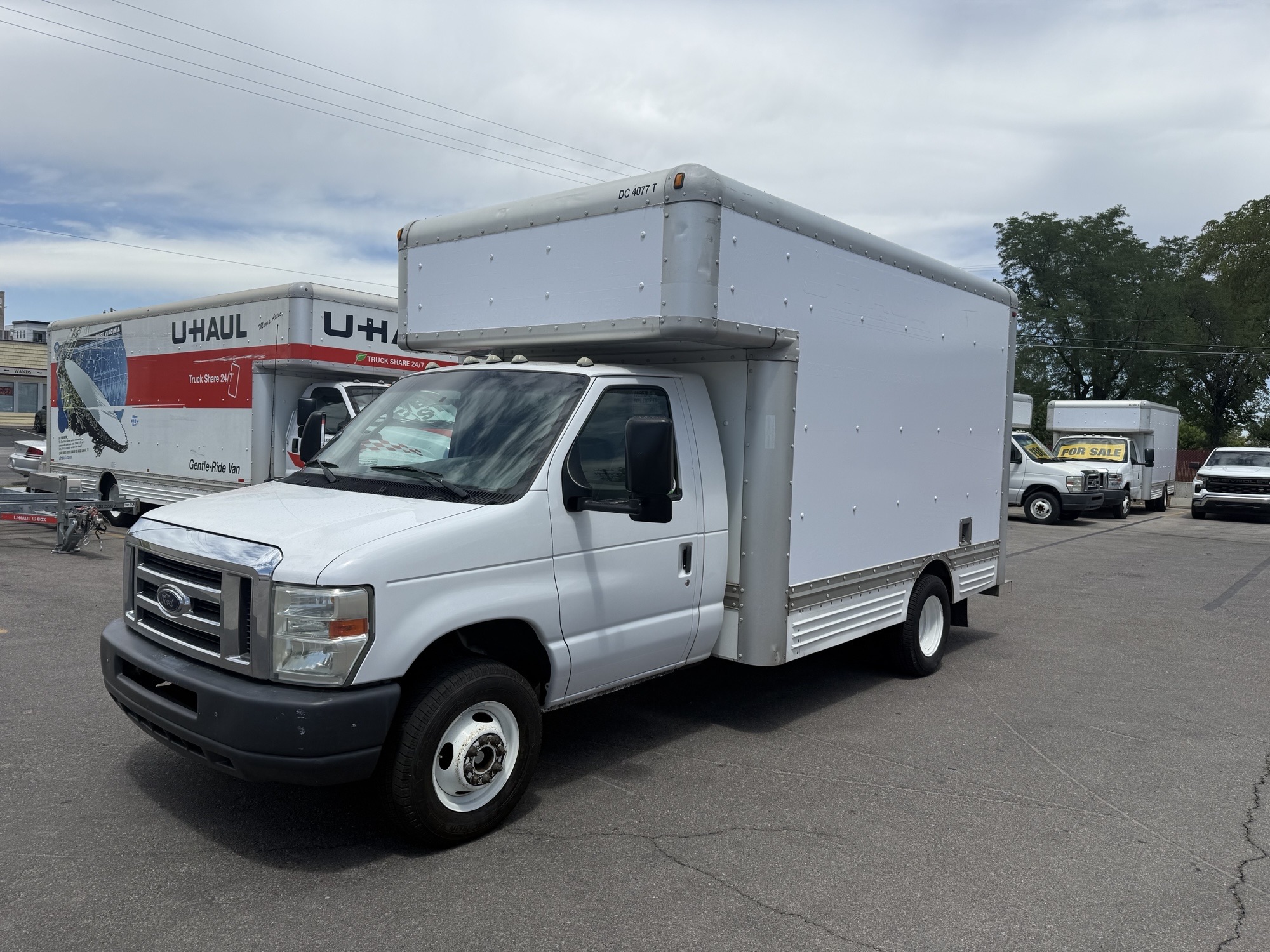 Used 2008 14 ' Box Truck for sale