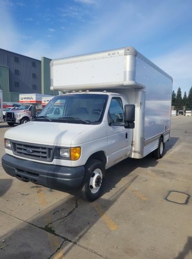 Used 2007 14 ' Box Truck for sale