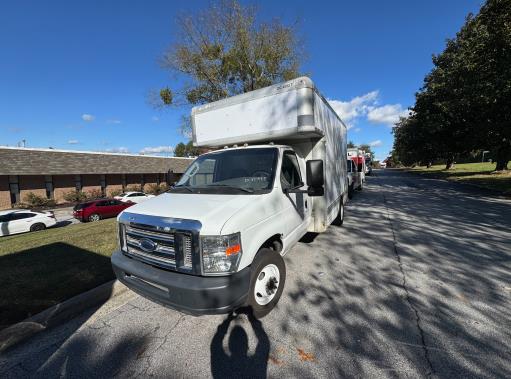 Used 2008 14 ' Box Truck for sale