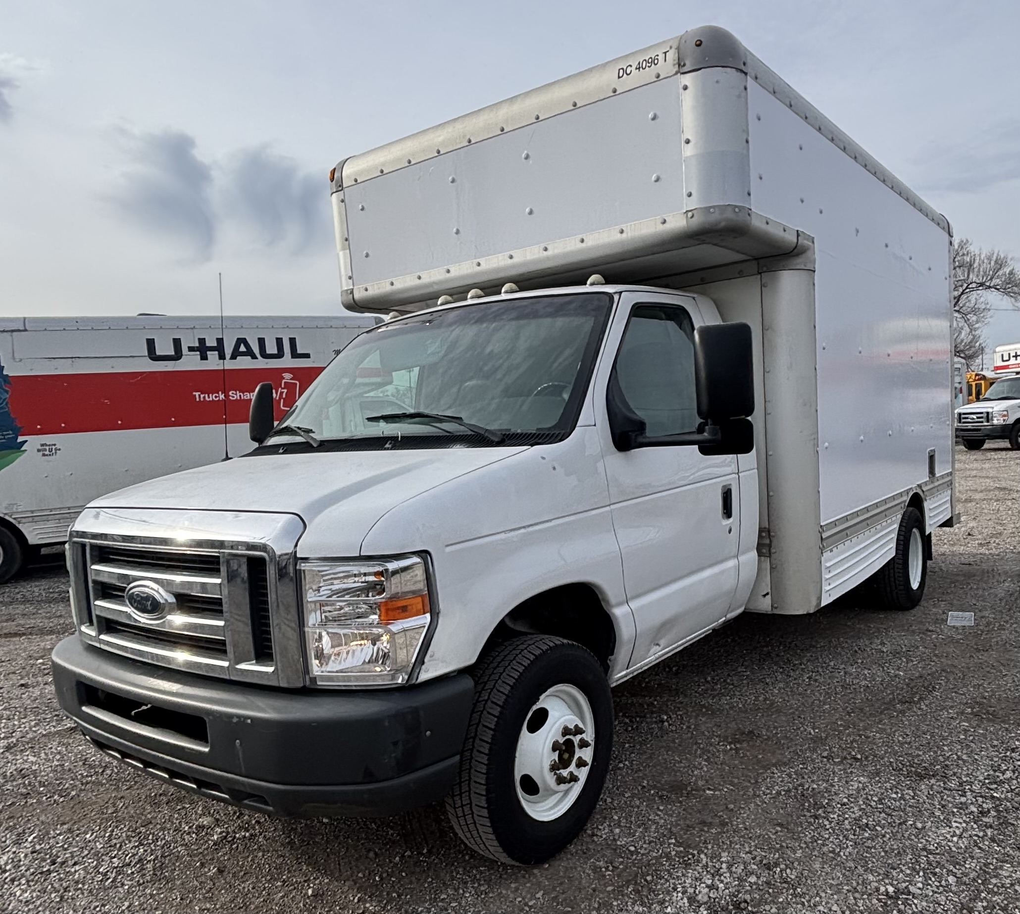 Used 2008 14 ' Box Truck for sale