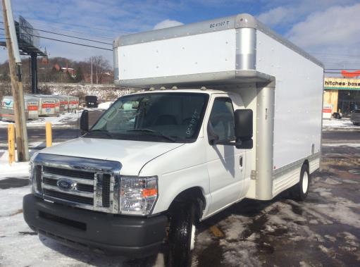 Used 2008 14 ' Box Truck for sale