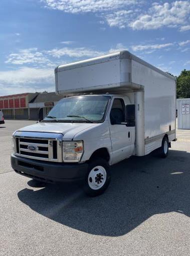 Used 2008 14 ' Box Truck for sale