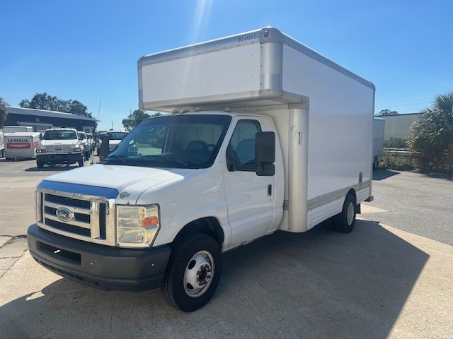 Used 2008 14 ' Box Truck for sale