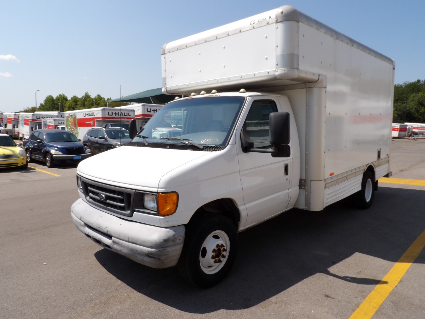 Used 2007 14 ' Box Truck for sale