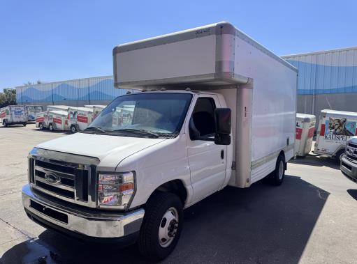 Used 2008 14 ' Box Truck for sale