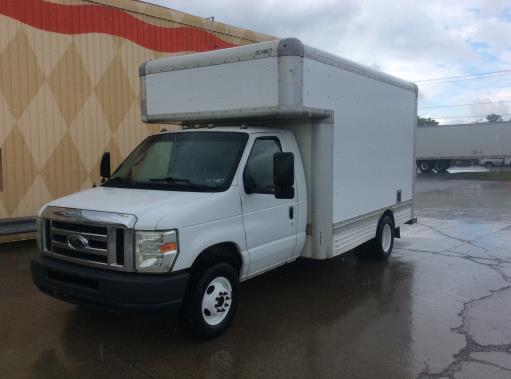 Used 2008 14 ' Box Truck for sale