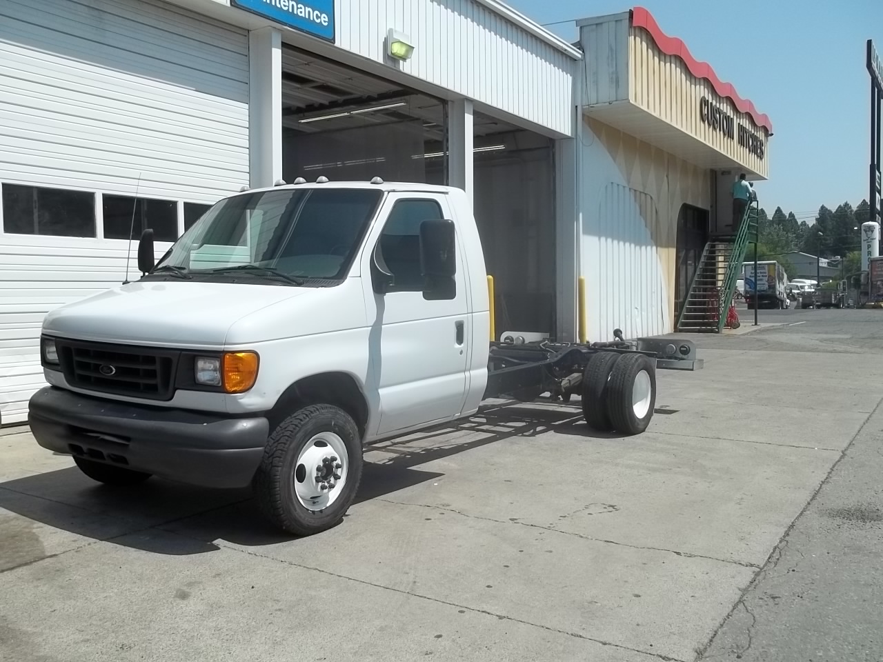 2006 14' Ford F350 truck for Sale in Spokane Valley, WA 99206 UHaul