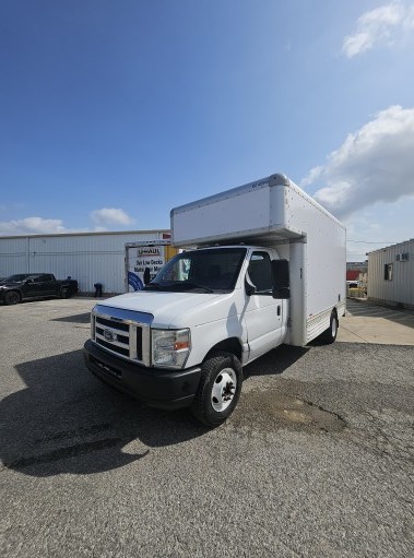 Used 2012 14 ' Box Truck for sale
