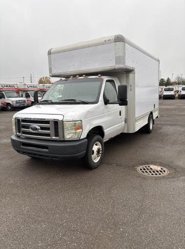 Used 2008 14 ' Box Truck for sale