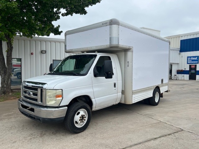 Used 2008 14 ' Box Truck for sale