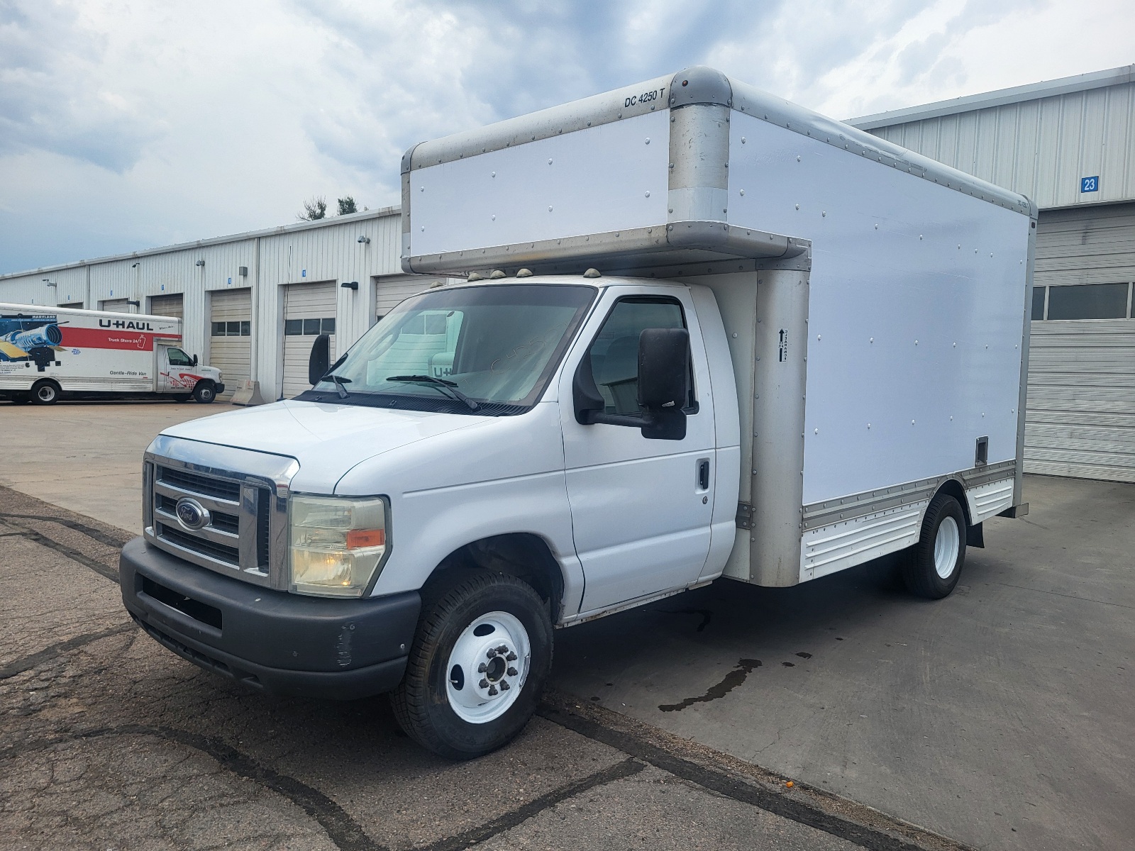 Used 2008 14 ' Box Truck for sale